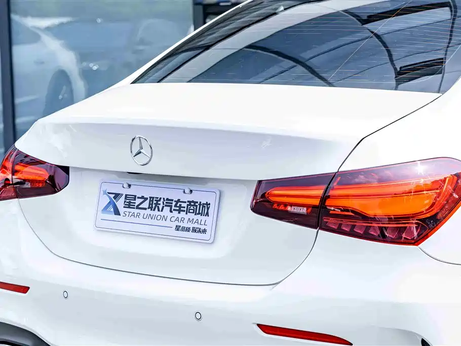 Mercedes-Benz A-Class A 2025 A 200 L Fashion