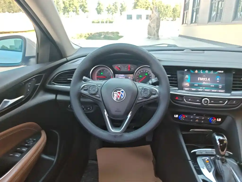 Buick Regal — миниатюра 11