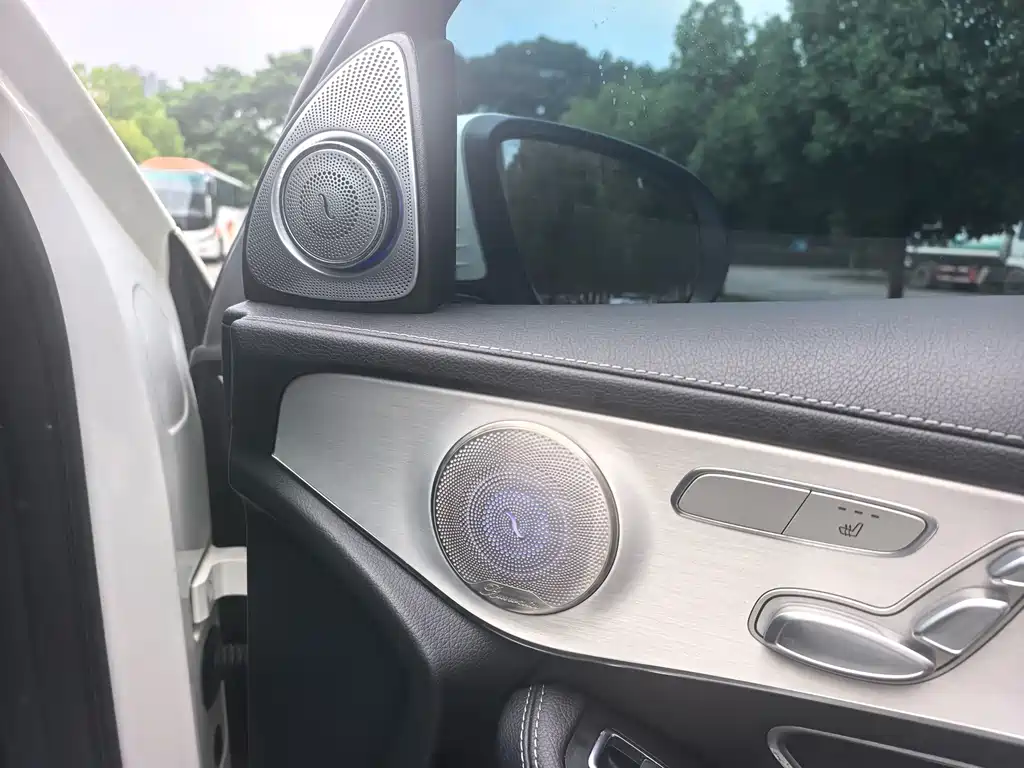 Mercedes-Benz GLC — миниатюра 14
