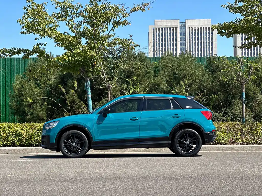 Audi Q2L — миниатюра 3