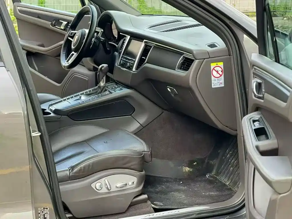 Porsche Macan — миниатюра 6