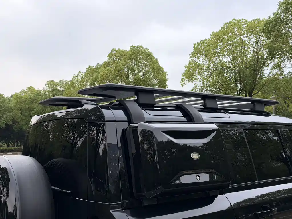 Land Rover Defender — миниатюра 18