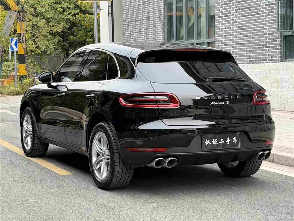 Porsche Macan — миниатюра 3