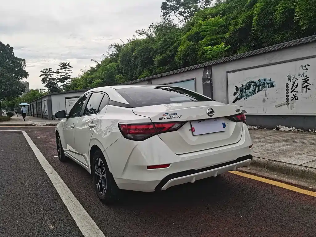 Nissan Sylphy — миниатюра 9