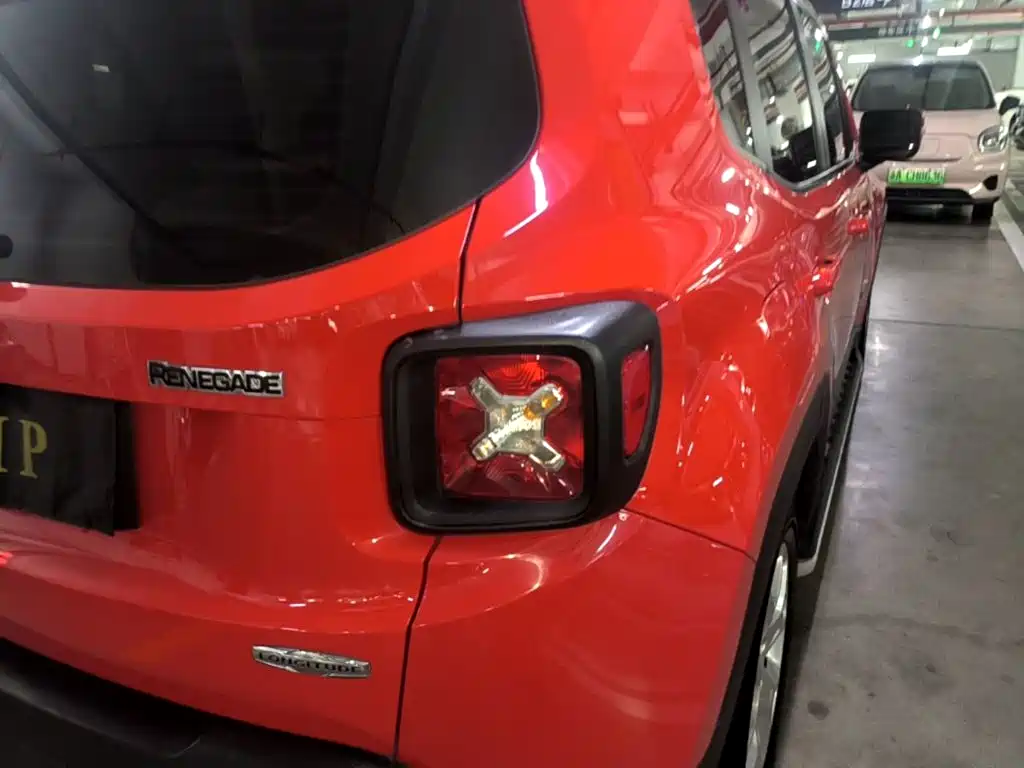 Jeep Renegade — миниатюра 8