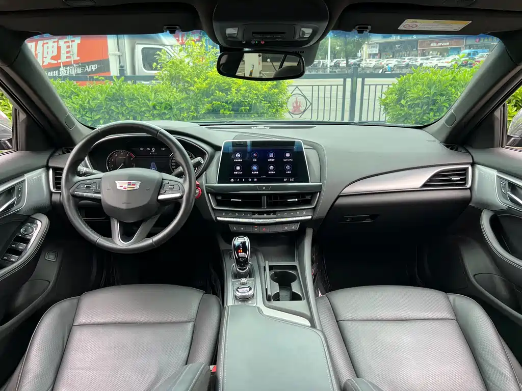 Cadillac CT5 — миниатюра 10