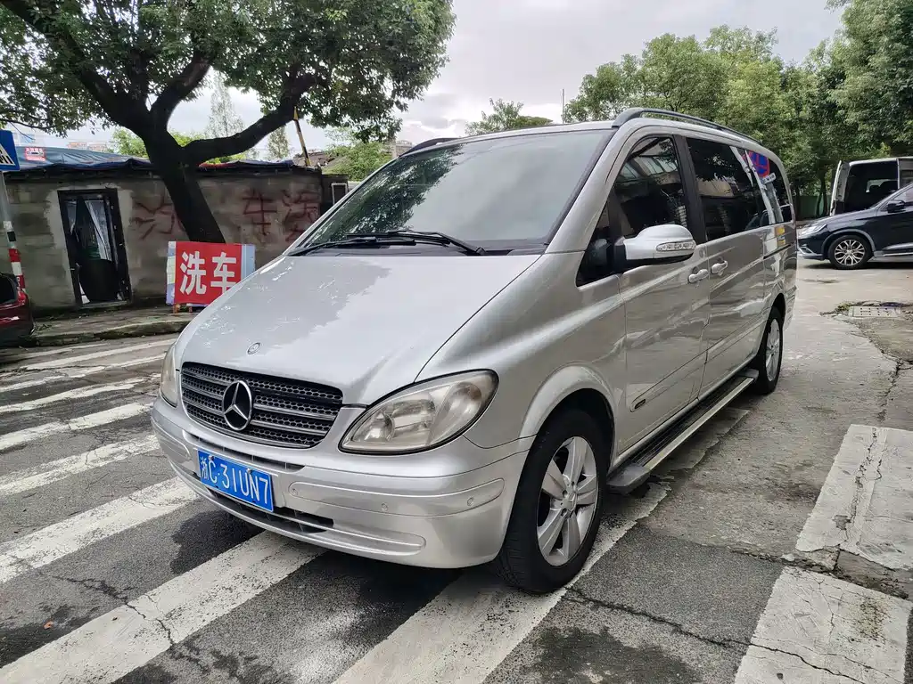Mercedes-Benz Viano