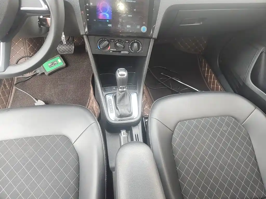 Skoda Rapid — миниатюра 14