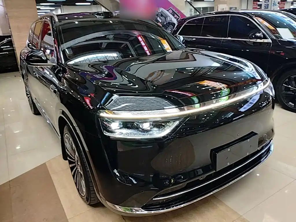 Aito M8 2025 Max+ 53.4kWh 6 мест (192 ）
