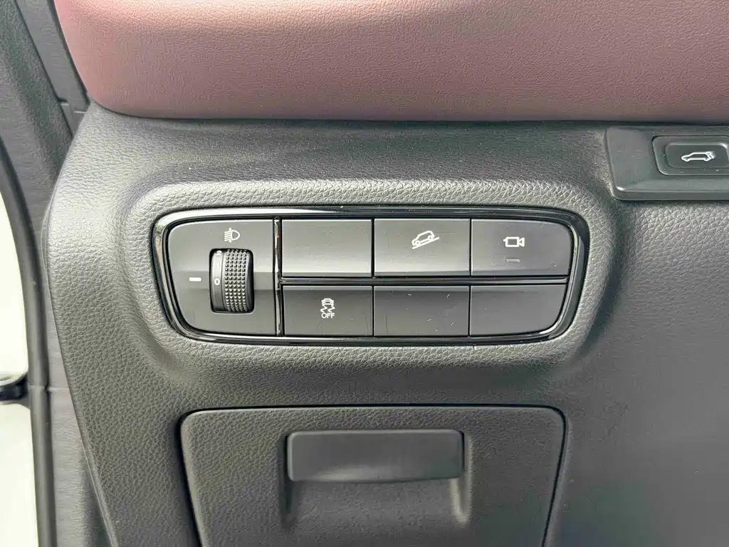 GAC Motor Trumpchi M6 — миниатюра 11