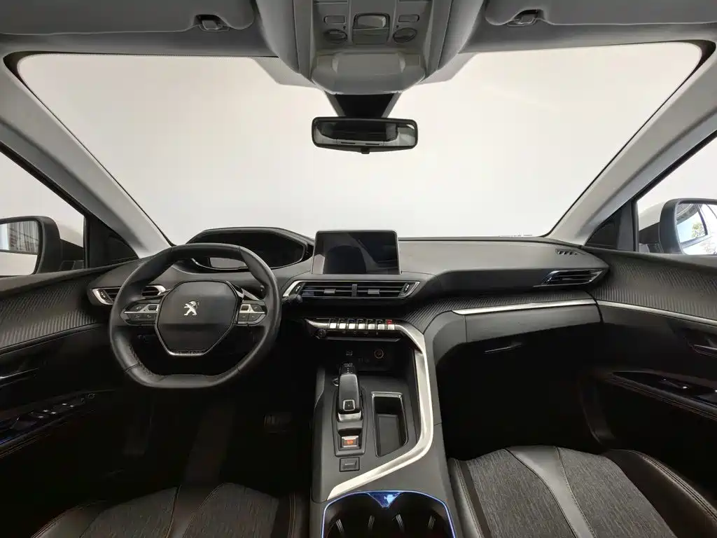 Peugeot 5008 — миниатюра 5