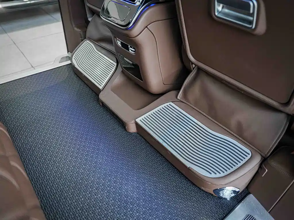Mercedes-Benz V-Class V 2024 V 300 L Luxury