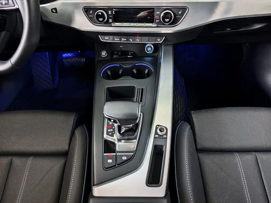 Audi A4L — миниатюра 10