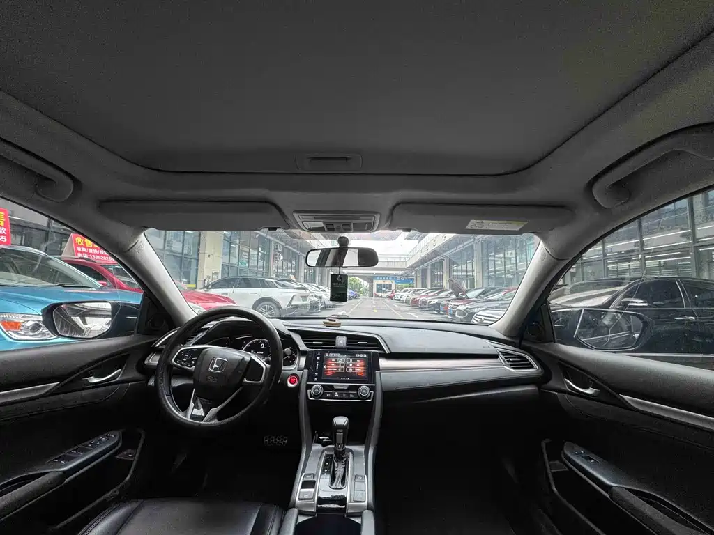 Honda Civic — миниатюра 18