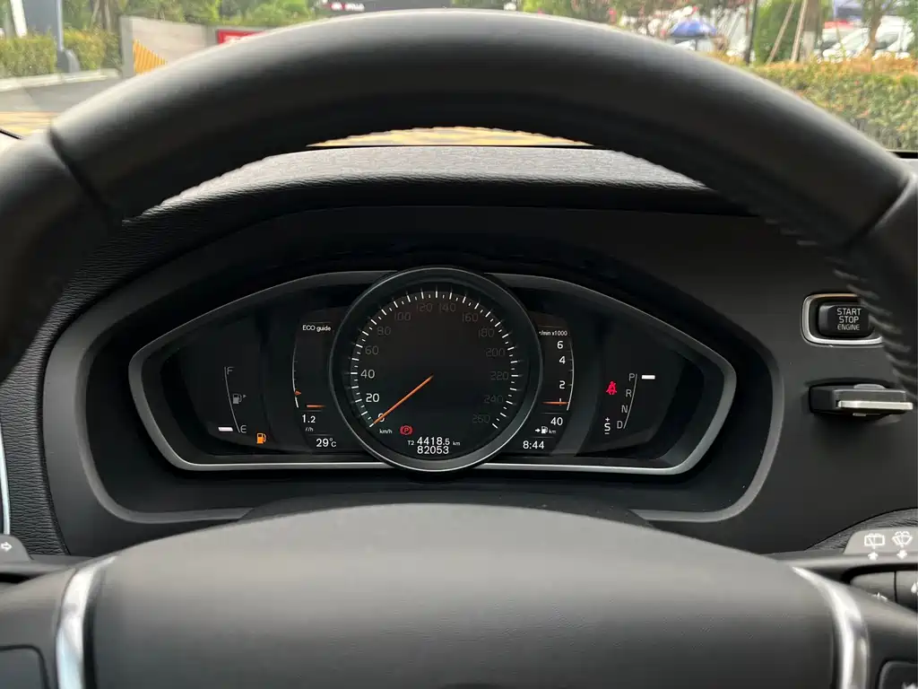 Volvo V40 — миниатюра 9