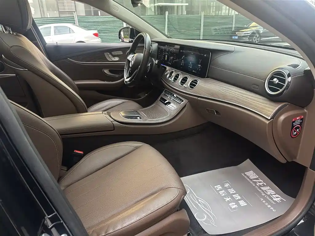 MERCEDES-BENZ E CLASS