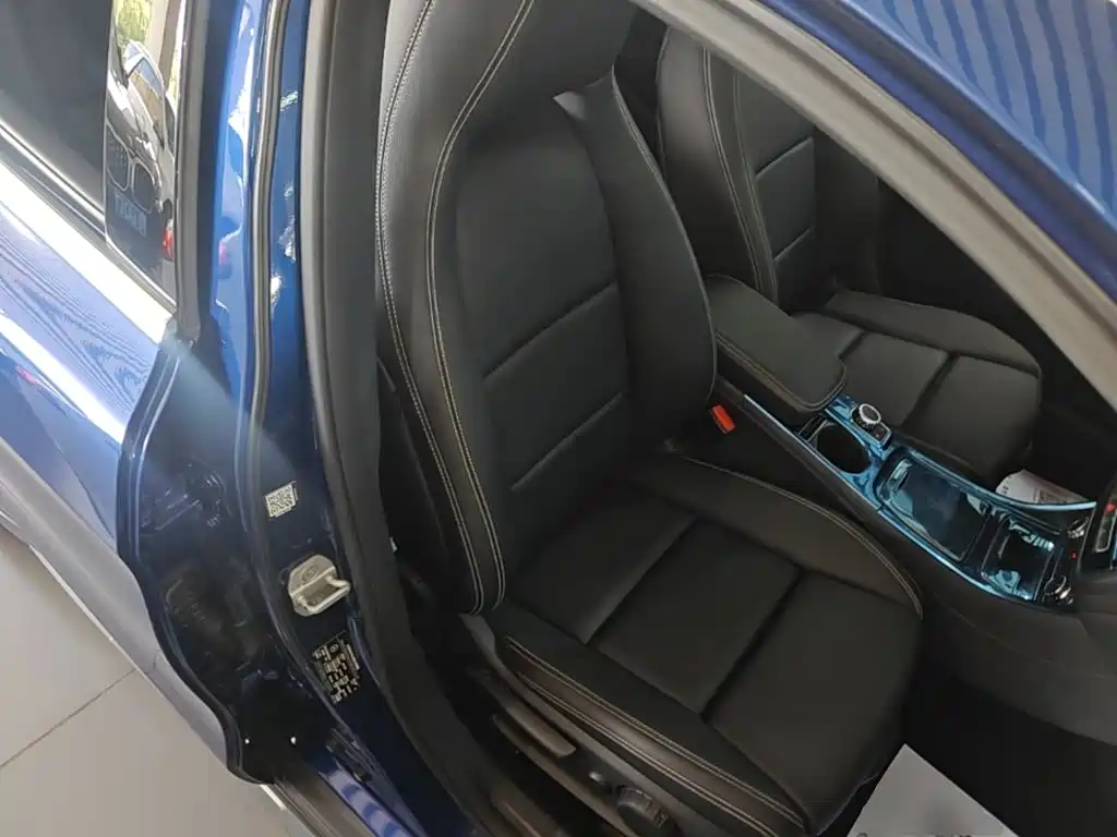 Mercedes-Benz GLA — миниатюра 25