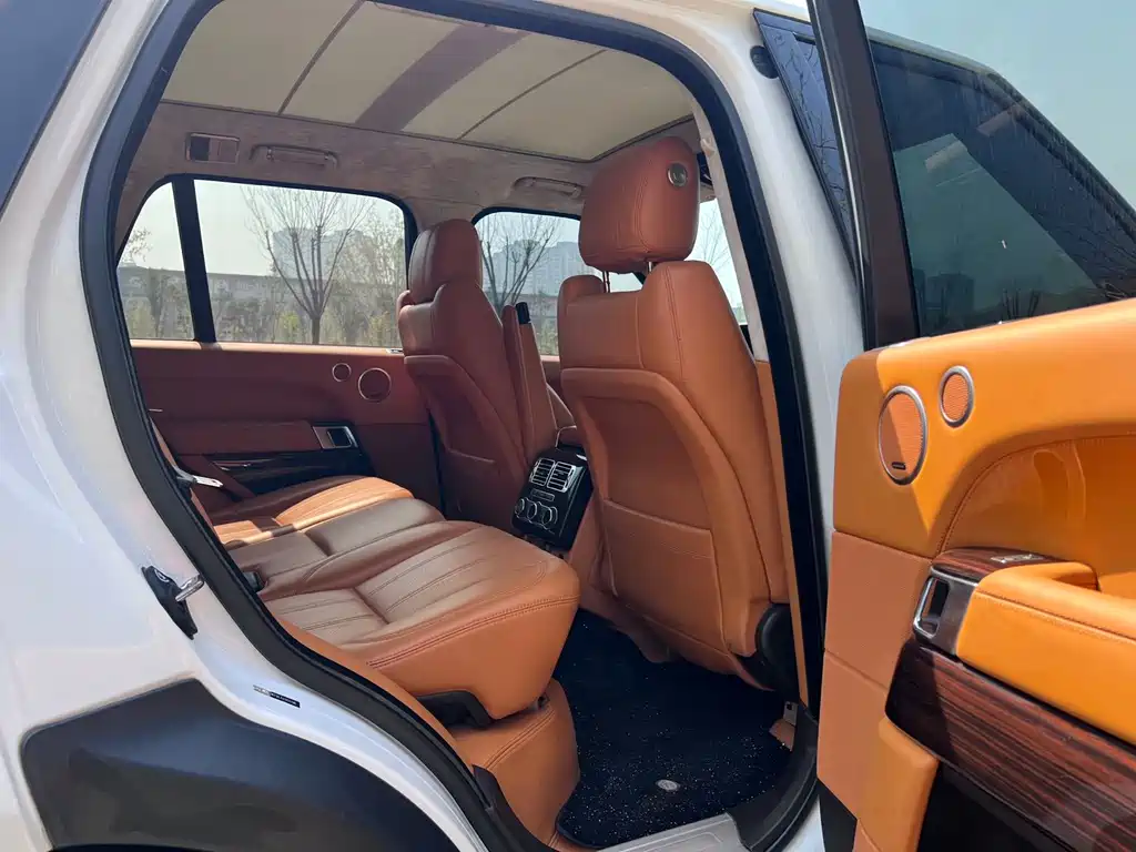 Land Rover Range Rover — миниатюра 14