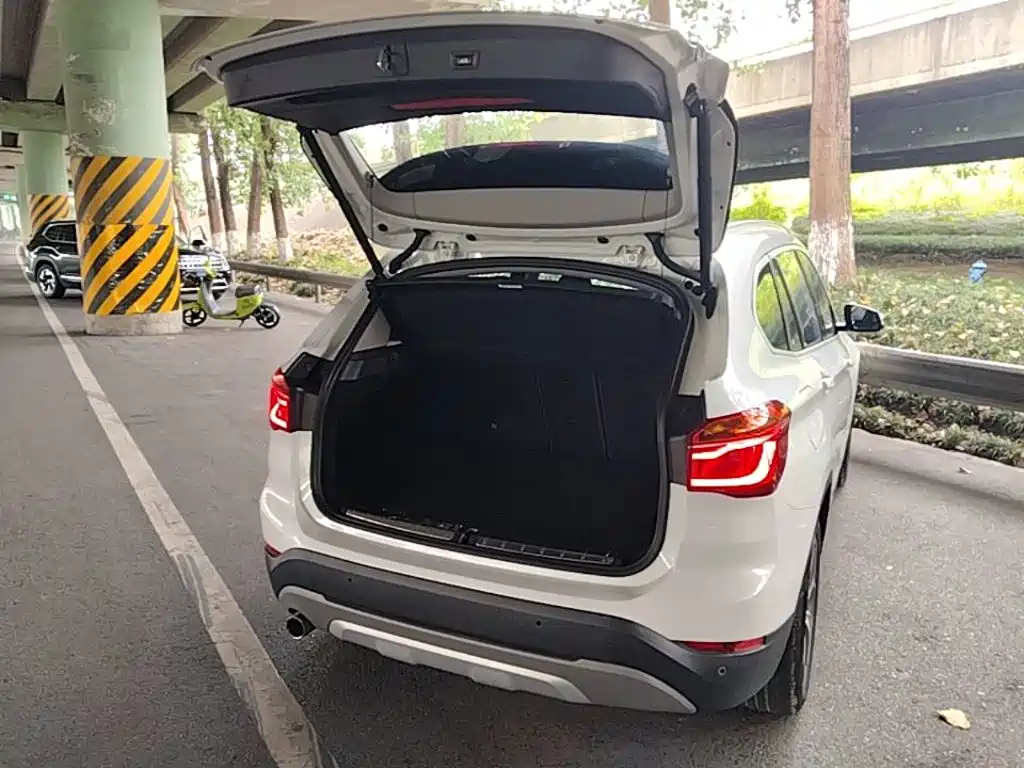 BMW X1 — миниатюра 19