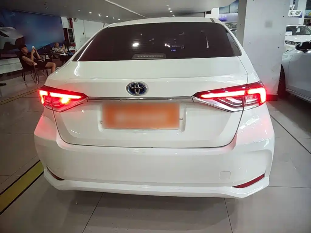 Toyota Corolla — миниатюра 6
