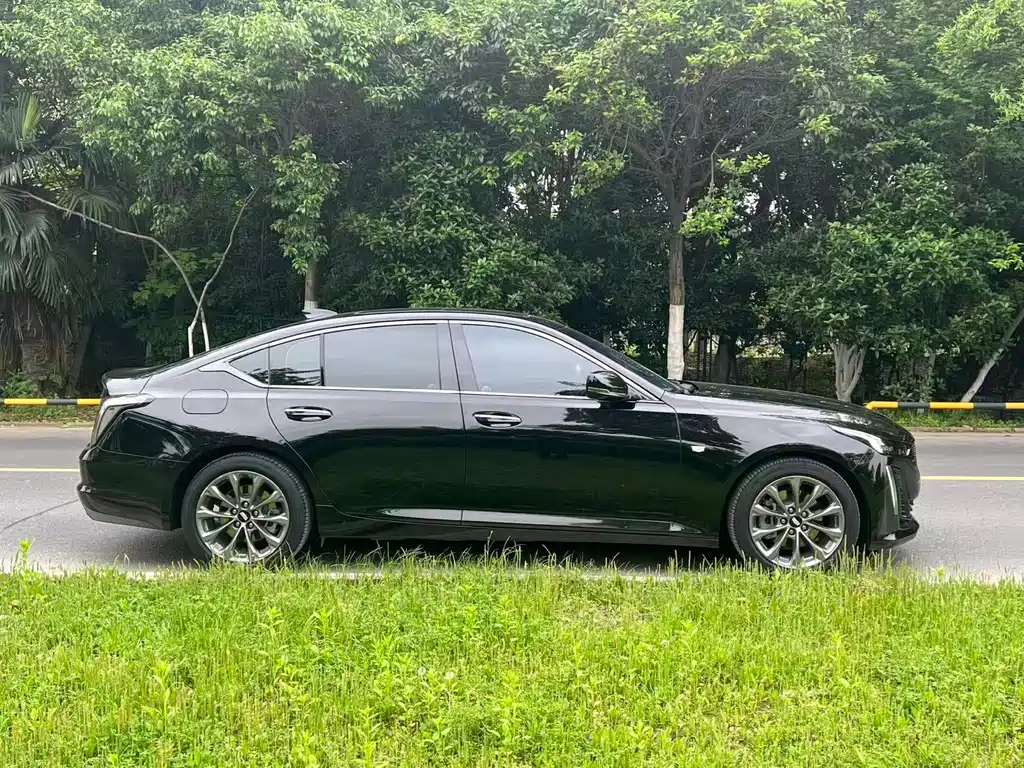 Cadillac CT5 — миниатюра 4