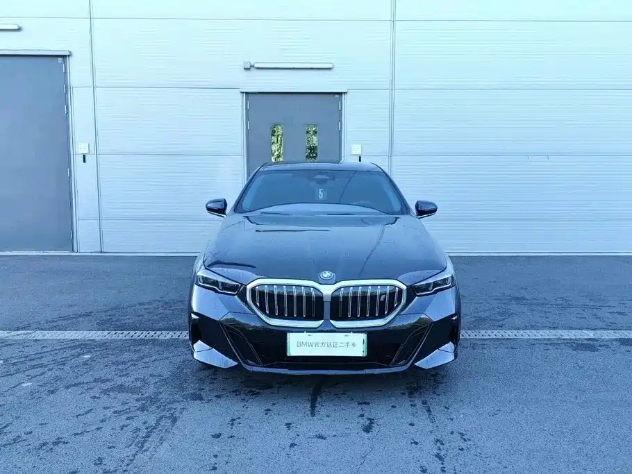 BMW i5 — миниатюра 4