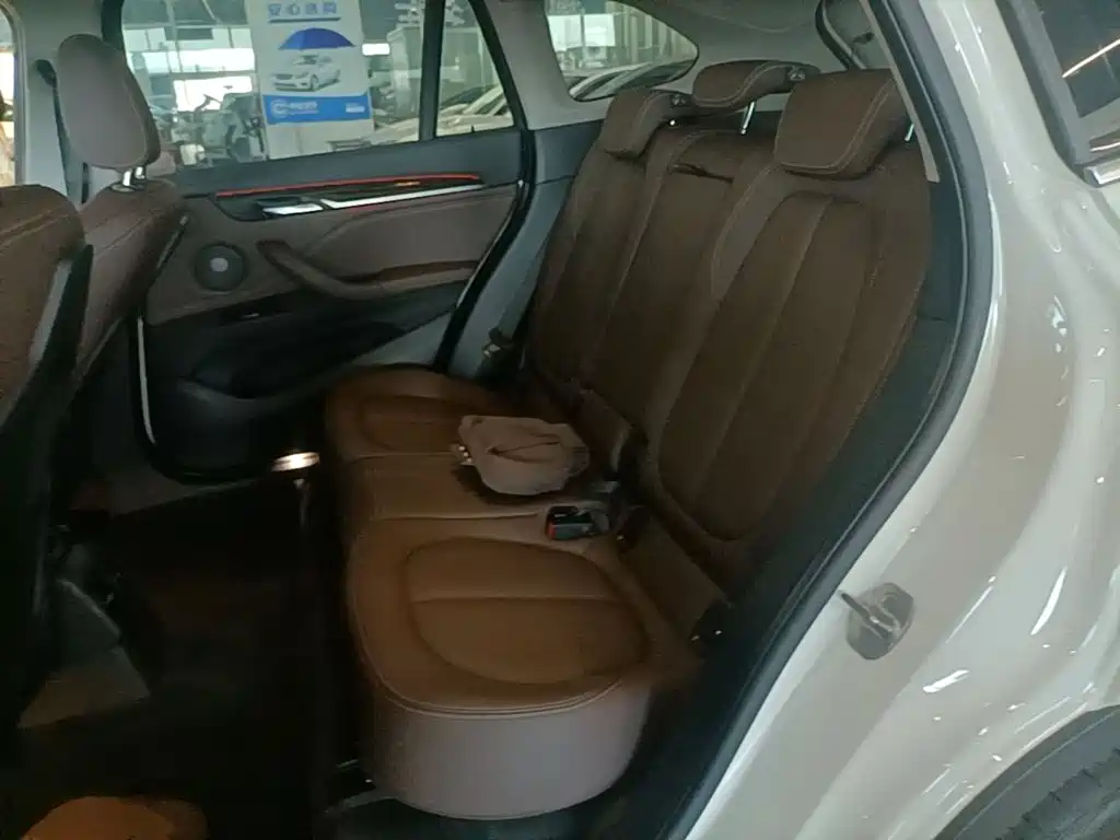 BMW X1 — миниатюра 17