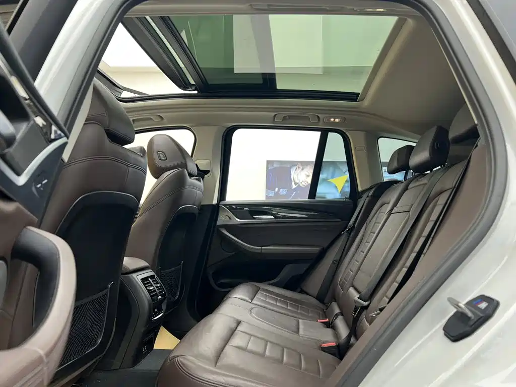 BMW X3 — миниатюра 10