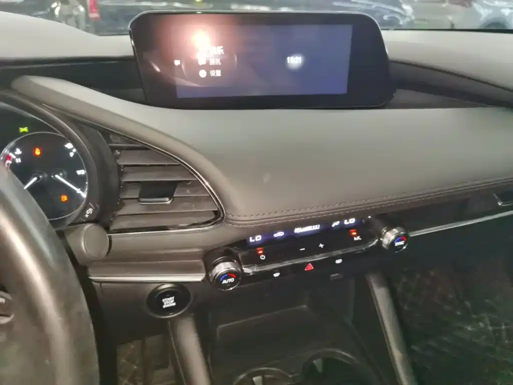 Mazda 3 Axela — миниатюра 13