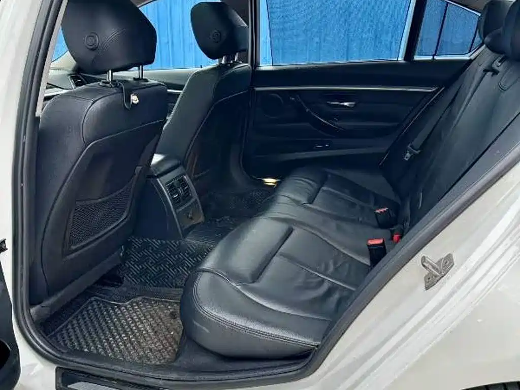 BMW 3 Series — миниатюра 5