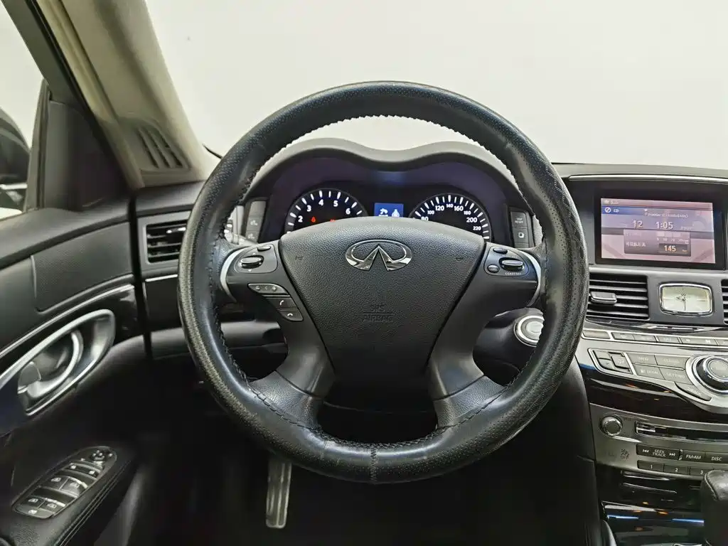 Infiniti Q70 — миниатюра 11