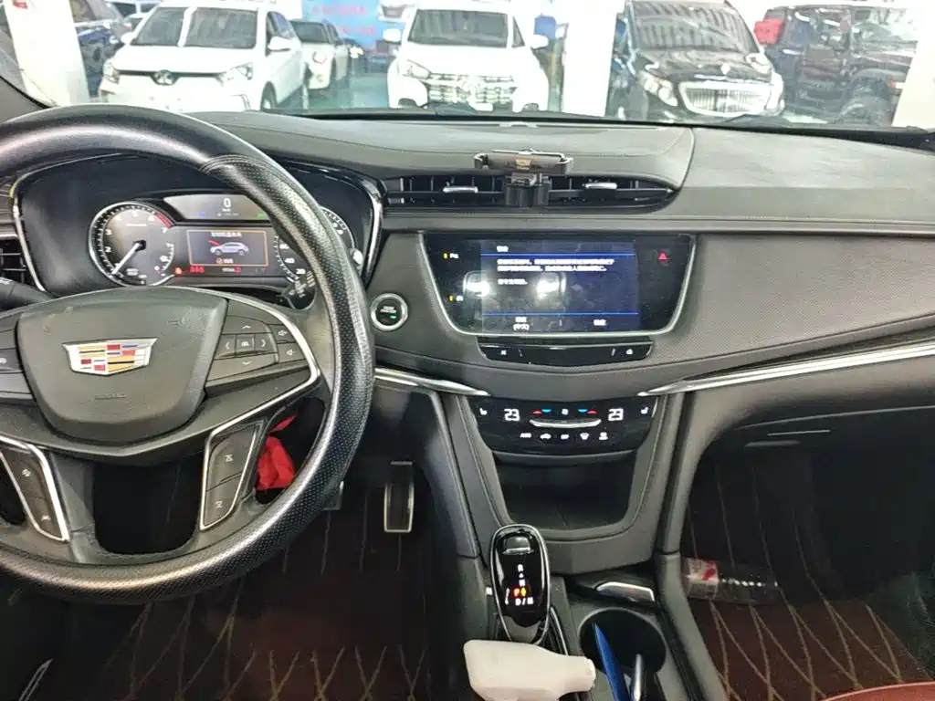 Cadillac XT5 — миниатюра 13