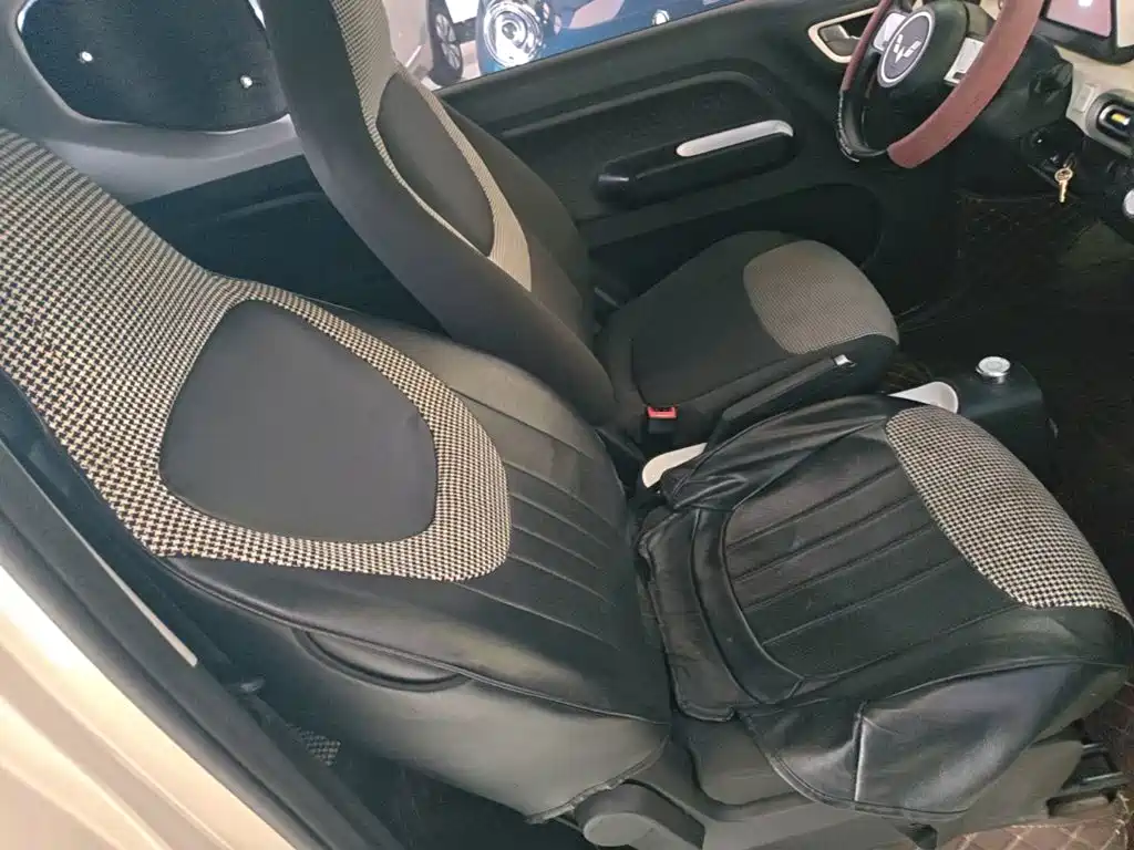 Wuling MINIEV — миниатюра 25