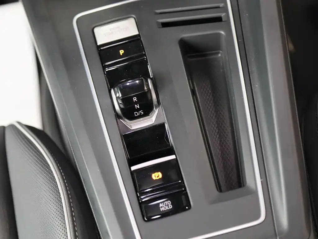 Volkswagen Golf — миниатюра 10