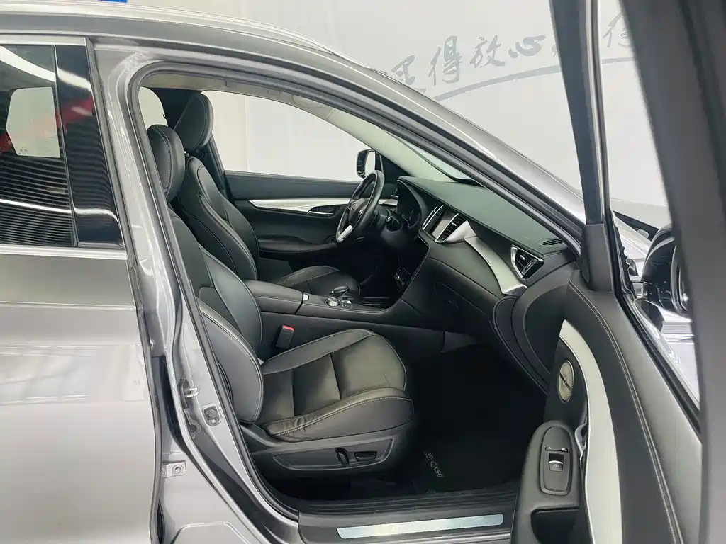Infiniti QX50 — миниатюра 12
