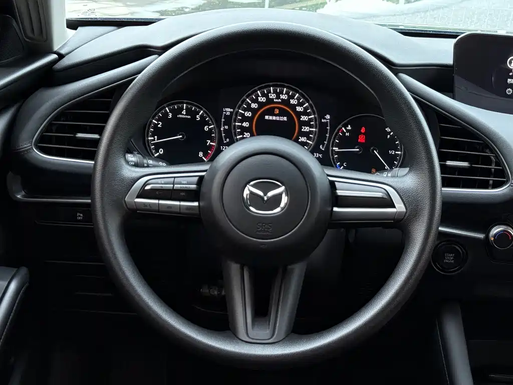 Mazda 3 Axela — миниатюра 17