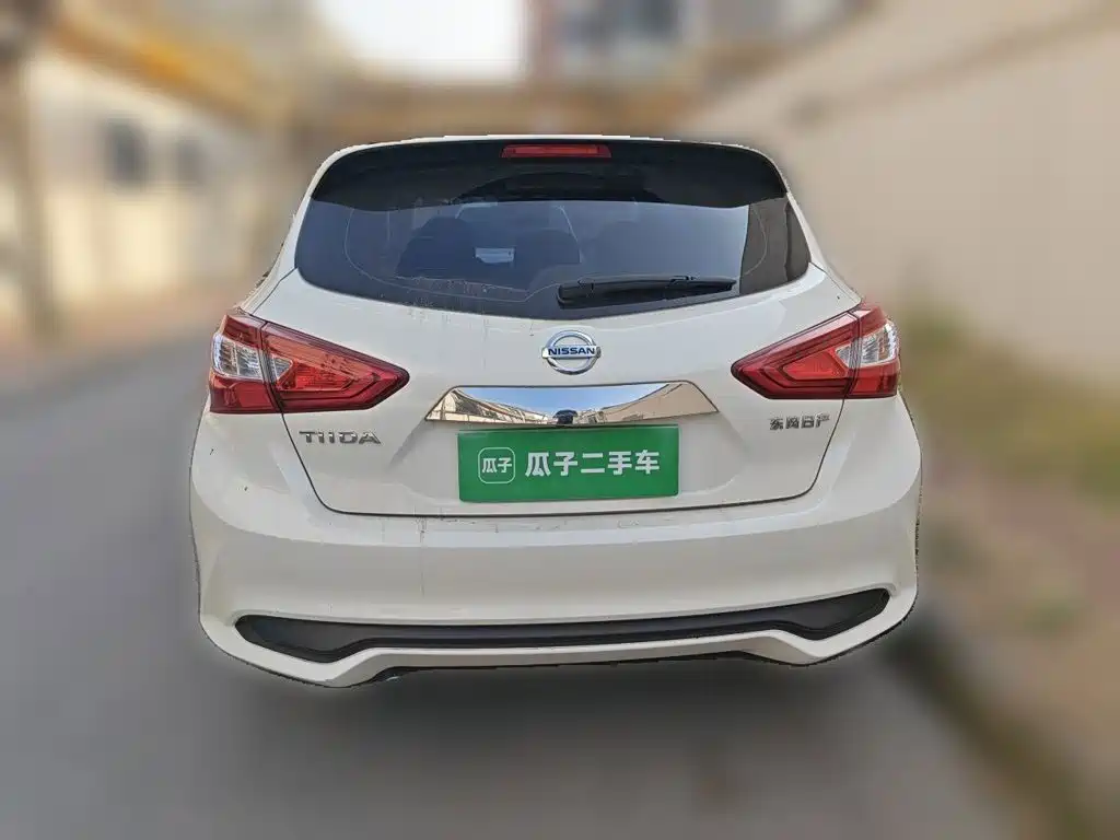 Nissan Tiida — миниатюра 5