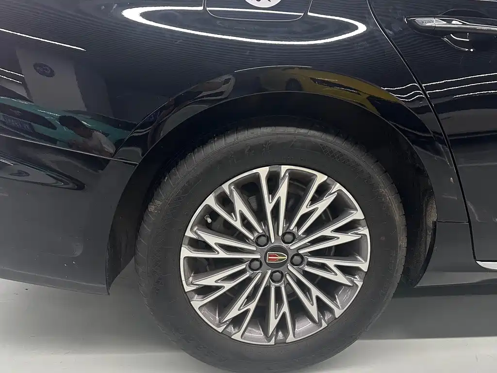 Hongqi Hongqi H5 — миниатюра 11