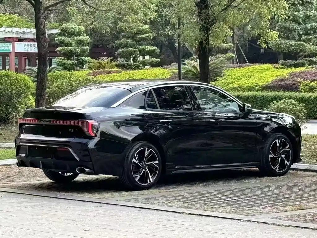 Lynk & Co 03 — миниатюра 9