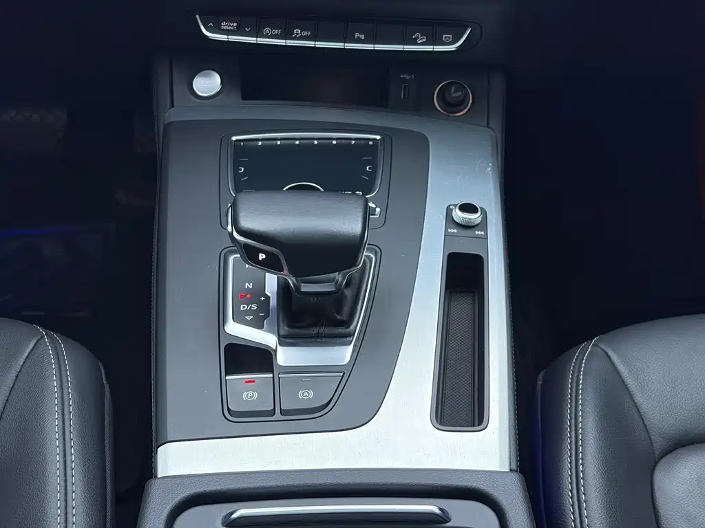Audi Q5L — миниатюра 14