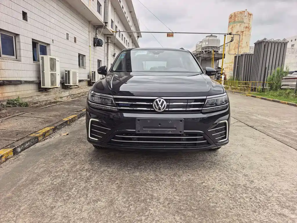 Volkswagen Tiguan L PHEV