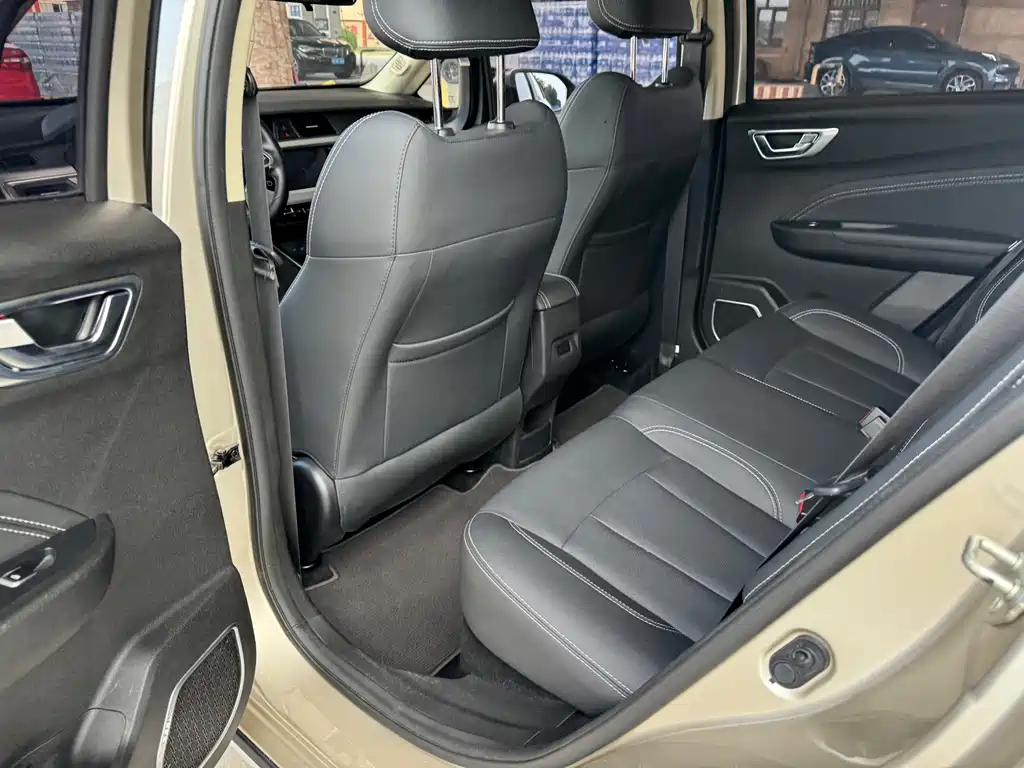 Geely Vision X3 — миниатюра 10