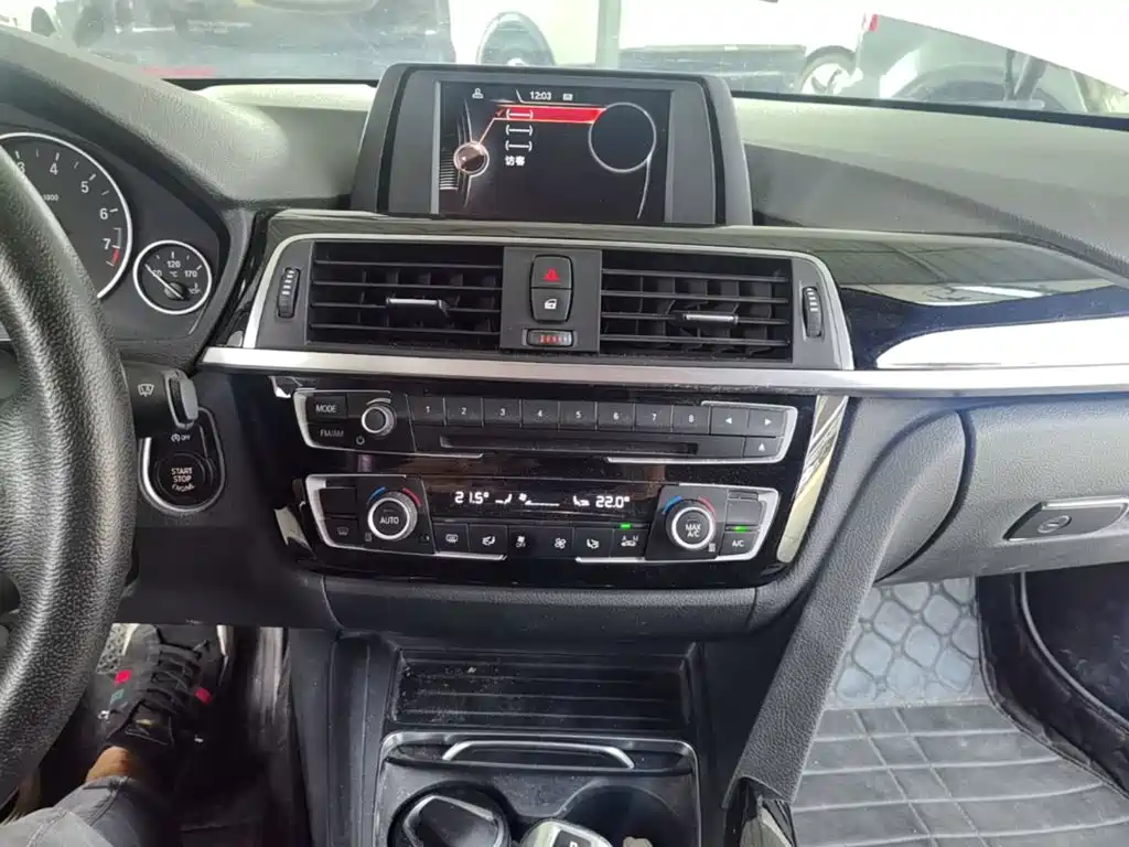 BMW 3 Series — миниатюра 13