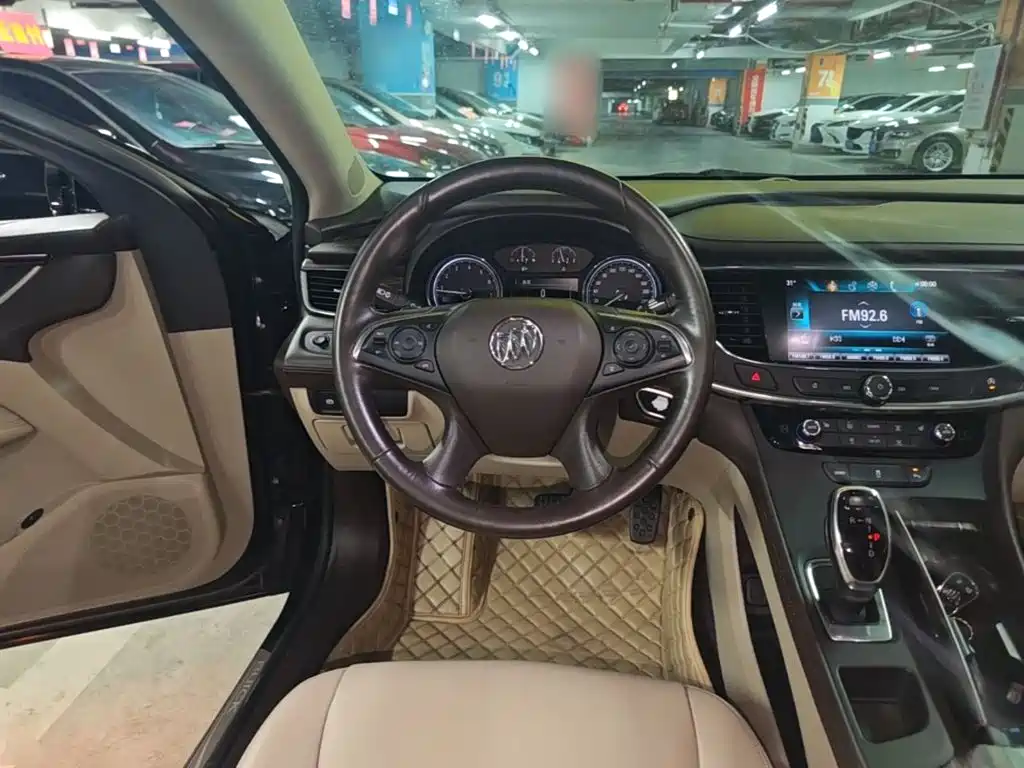 Buick LaCrosse — миниатюра 11