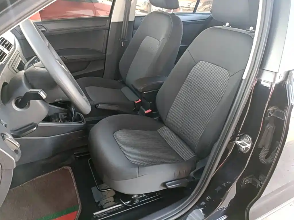 Volkswagen Santana — миниатюра 15