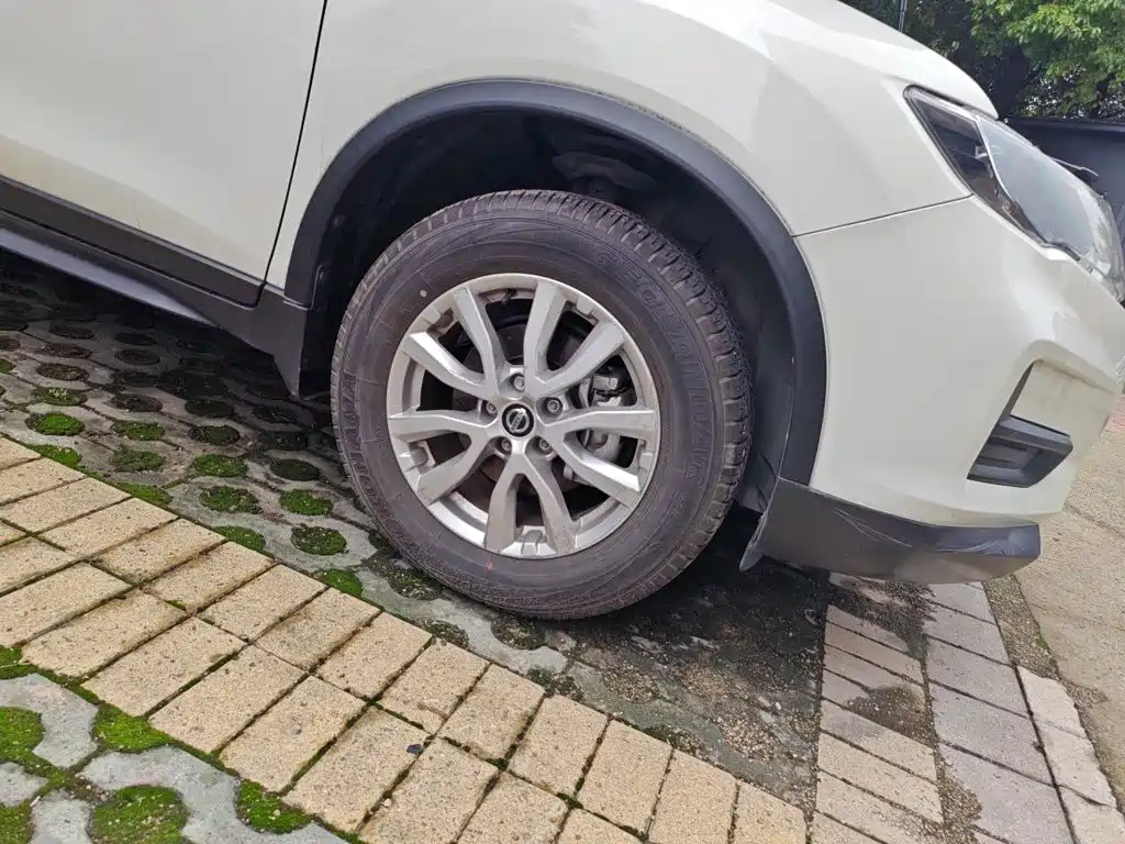 Nissan X-Trail — миниатюра 8