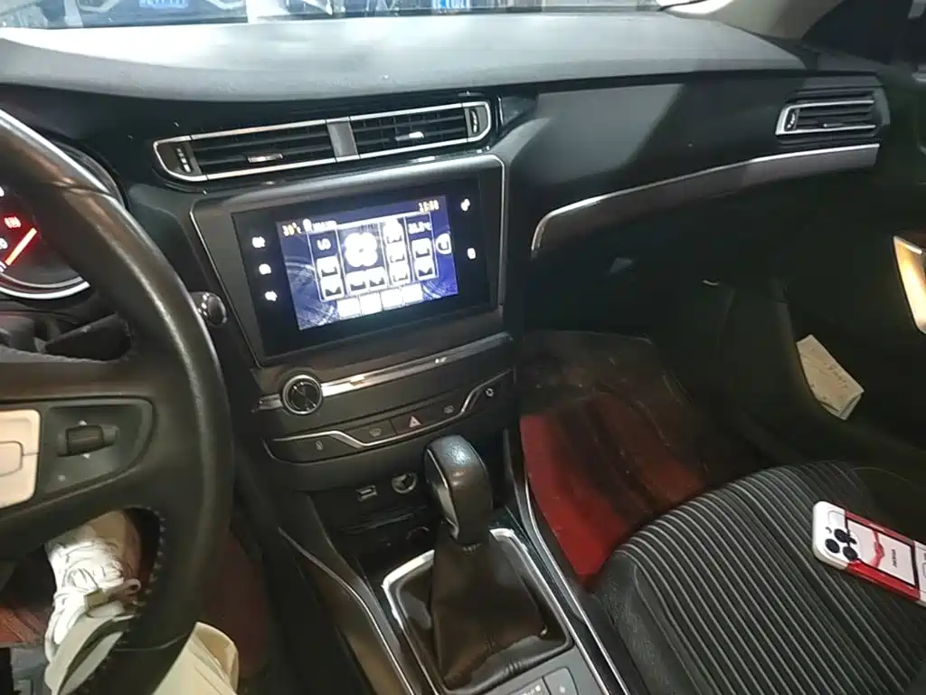 Peugeot 408 — миниатюра 13