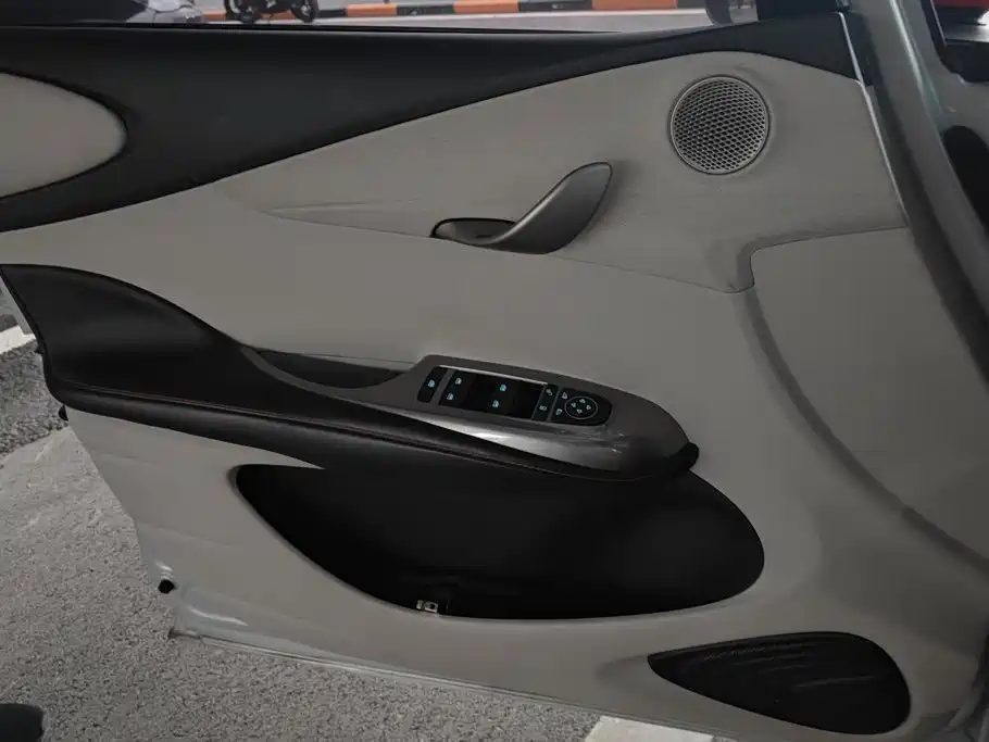 BYD Dolphin — миниатюра 7