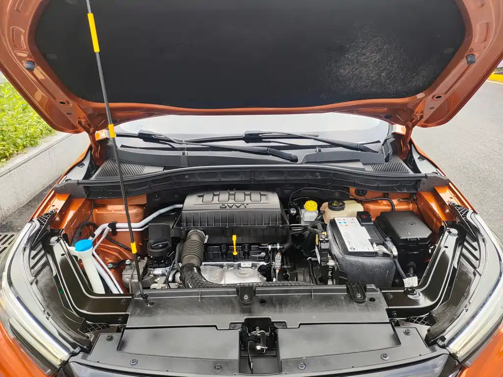 Roewe RX3 — миниатюра 13