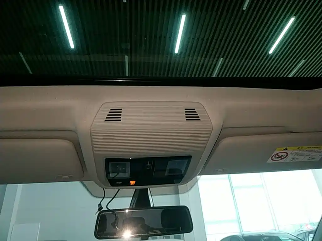 Volkswagen Golf — миниатюра 18